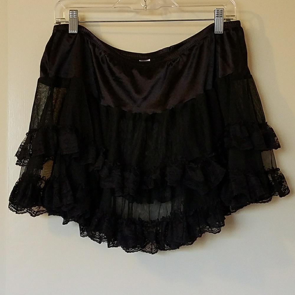 Torrid black lace tutu size 3/4